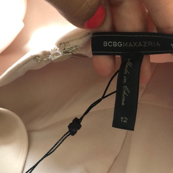 BCBG MAXAZRIA “Malik” in Pale Pink - Picture 5 of 5